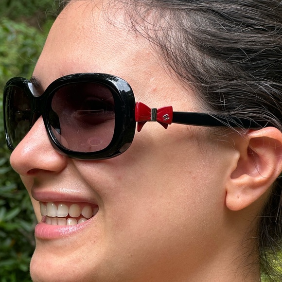 CHANEL Sunglasses for Sunny Days Black w/ Red CC Bow - Picture 3 of 14